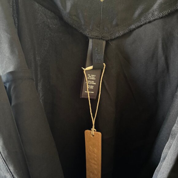 NWT SKIMS Stretch Silk Teddy Size Large Black - Picture 8 of 9